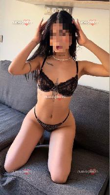 JOVENCITA FIESTERA CACHONDA VEN Y SAL DE LA RUTINA DIARIA