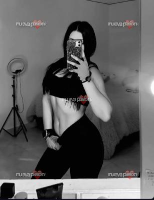 BOMBA DE SEXO  A TOPE  MUJER  ARDIENTE FIESTERA NOVEDAD