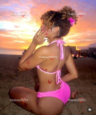 ENROLLADA Y CAÑERA A TOPE FIESTERA