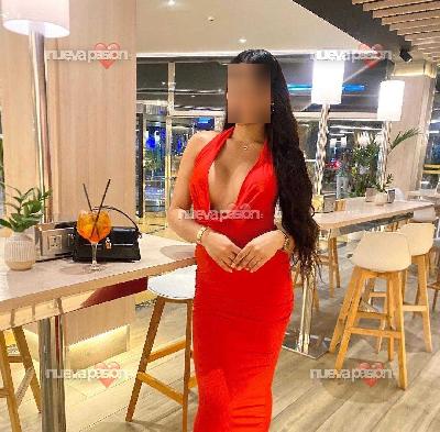 TRANS DOMINANTE SENSUAL CON BUENA POLLA LECHERA