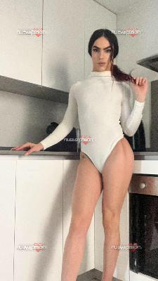 KATRINA ELEGANCIA Y MÁXIMA DISCRECIÓN EN MARBELLA ✨