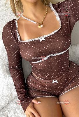 DESEOSA MORBOSA IMPLICADA CACHONDA MUY COMPLACIENTE