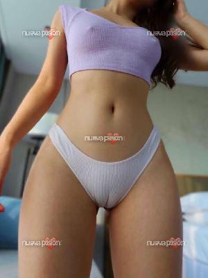 Jovencita cariñosa alegre extrovertida vivo sola (nueva en la zona)