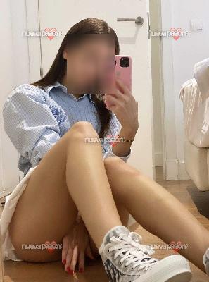 Escorte nude coquine chaude @Celinerosa27