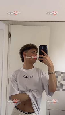 Isaac 20años🔥❗️DISCRETO Chico de compañía colombiano