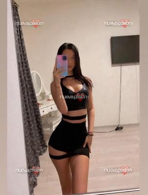 jovencita cachonda y caliente