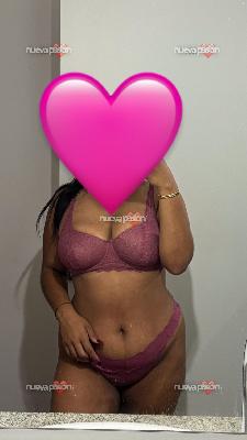 Latina Tetona y Complaciente