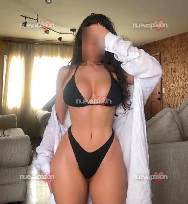 Daniella mi numero es +33  757828300