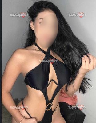 EN PUERTO DE LA CRUZ COLOMBIANA JOVENCITA ARDIENTE FIESTERA SENSUAL