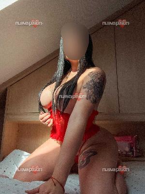 Mia!!! 22 años 24horas independiente fiestera .