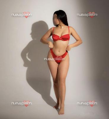 QUE TUS DESEOS TOMAN MI CUERPO QUIERO QUE ME DISFRUTES