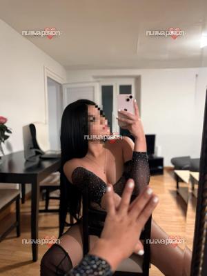 NOVEDAD!!!!!SOFIA 22 AÑITOS EN ELDA FIESTERA Y CACHONDA