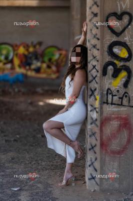 Latina dulce y apasionada