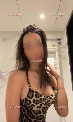 Estoy disponible para tener sexo a cambio de dinero.