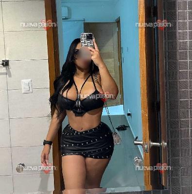 LA REINA DEL FRANCÉS PROFUNDO Y HÚMEDO PAPI VEN A PROBARLO