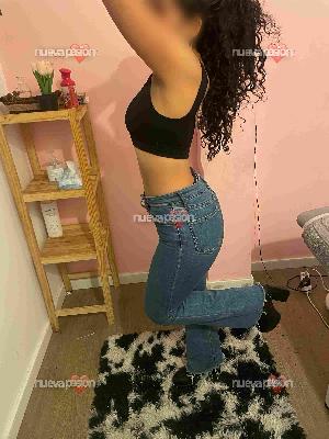 Bonita Ecuatoriana por primera vez en tu ciudad