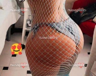 Dominicana ardiente 36 años morena muy caliente en zafra 🔥