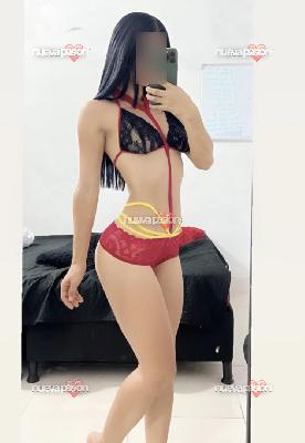 ABI,JOVENCITA RECIÉN LLEGADA FIESTERA Y MUY CACHONDA