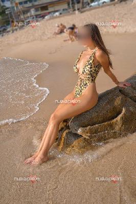 Estoy disponible para un acuerdo sexual profesional.