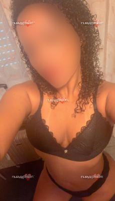 Cada momento conmigo está diseñado exclusivamente para ti y tu placer...