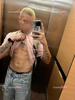CAMILO SEXY, COLOMBIANO, JOVEN Y SANO CON GANAS DE FIESTA,