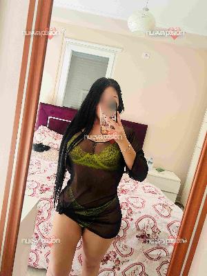 LA REINA del francés Querido Príncipe, déjame ser tu tentación irresistible Soy la mujer que hará realidad tus deseos más profundos y secretos. Te ofrezco placer sin límites: 69 exquisito,frances natural , besos , posturas variadas para explorar, duchas e