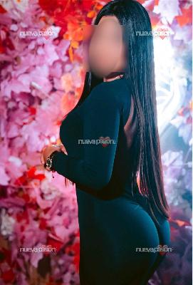 Fiestera morena caliente