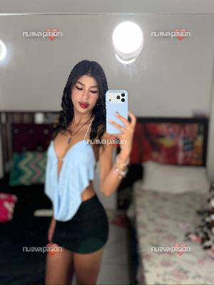 NUEVA MORENITA PAPI COLOMBIANA DISPONIBLE PARA TI
