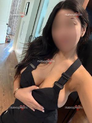 Estoy disponible para satisfacer tus necesidades con discreción. Escríbeme, lo haremos todo en privado.