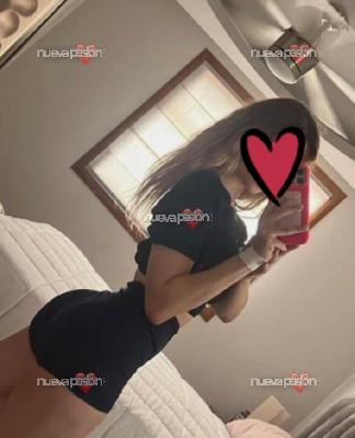 Chica joven cariñosa alegre simpática recibo sola en casa(nueva en la zona)
