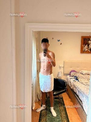 HOMBRE VARONIL VENEZOLANO  COMPLACIENTE A TUS CAPRICHOS