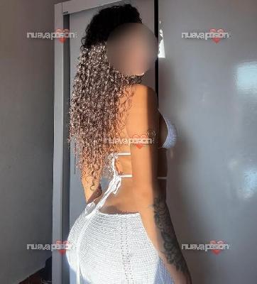 Rica morena coño húmedo y delicioso activo 24/7